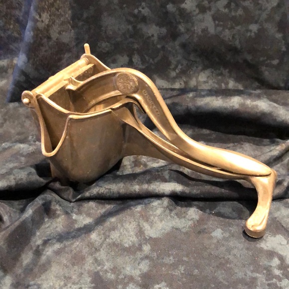 wearever Kitchen Vintage Wearever Juicer With Removable Strainer